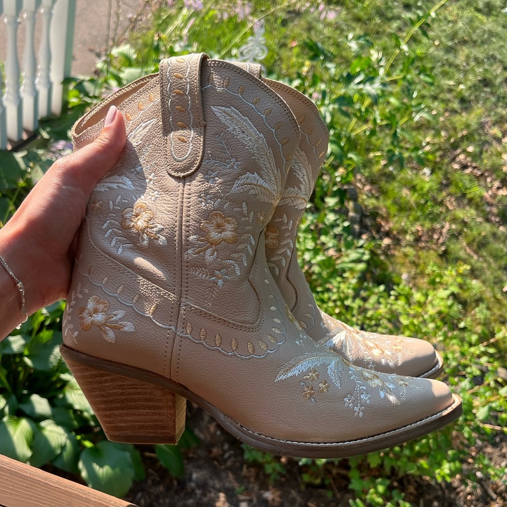 Dingo cowboy boots